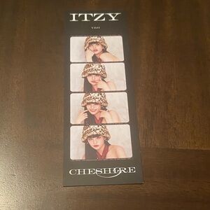 Itzy Yeji Cheshire Clear 4-Cut Film Strip